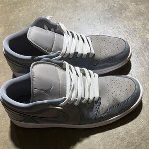 Jordan one Gray and White Sneakers